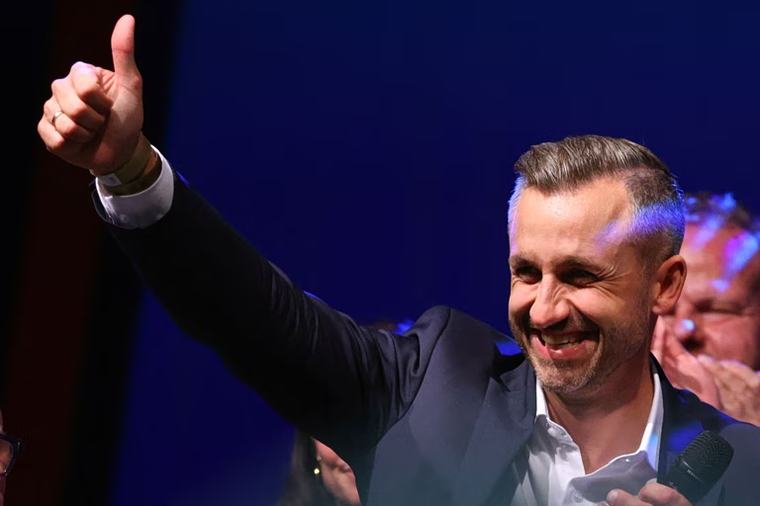 Τι σηματοδοτεί η σαρωτική νίκη της ακροδεξιάς AfD στη Σαξονία-Άνχαλτ – Το οδυνηρό πλήγμα στον Μερτς και η επόμενη μέρα