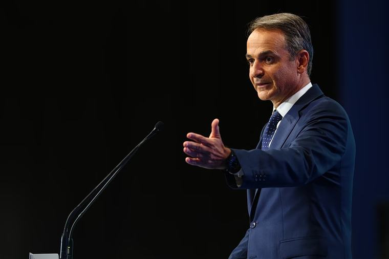 Το πουγκί των παροχών από τη ΔΕΘ και τα σκληρά προεκλογικά διλήμματα του Μητσοτάκη