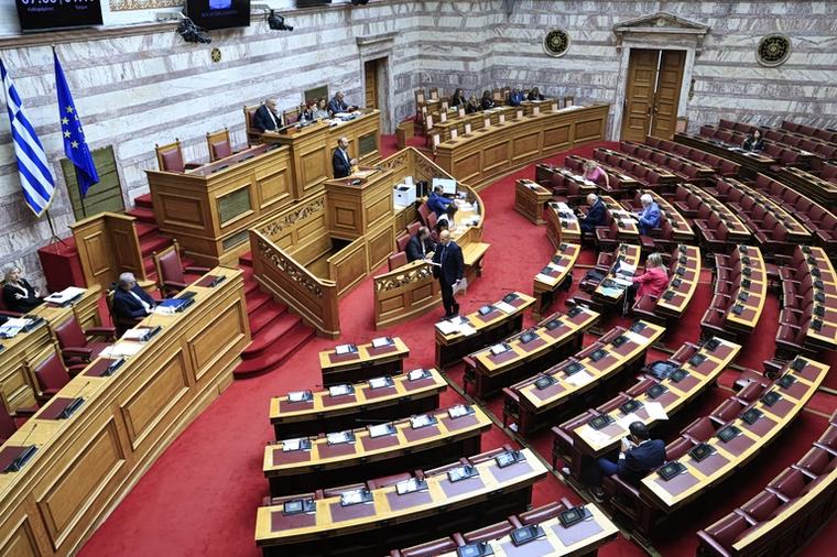 Κόντρα με φόντο τις εξαγγελίες Μητσοτάκη στη ΔΕΘ – Για «πολιτική υποκρισία» μιλά η αντιπολίτευση