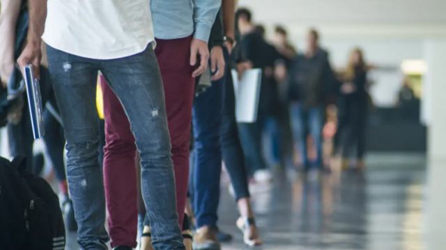 ΕΛΣΤΑΤ: Κάτω από το 8% υποχώρησε η ανεργία στο β’ τρίμηνο