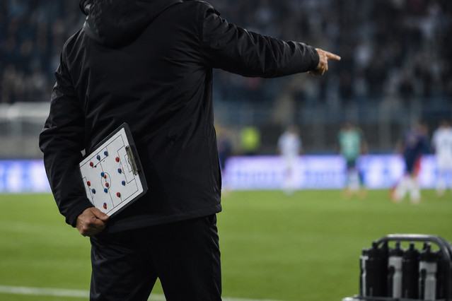 «Εμφύλιος» σε ομάδα Super League: Ο κόουτς ψάχνει τον… ρουφιάνο και στελέχη τον αντικαταστάτη του!