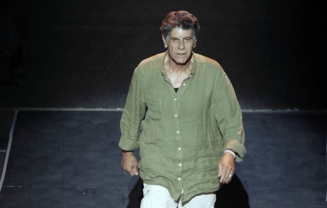 Γιάννης Μπέζος: «Μας κατακλύζει η μετριότητα» – Τι είπε για όσους ξεχωρίζουν στην τέχνη