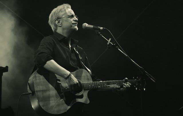 Sold out ο Μίλτος Πασχαλίδης στον Λυκαβηττό – Ανακοινώθηκε επιπλέον ημερομηνία