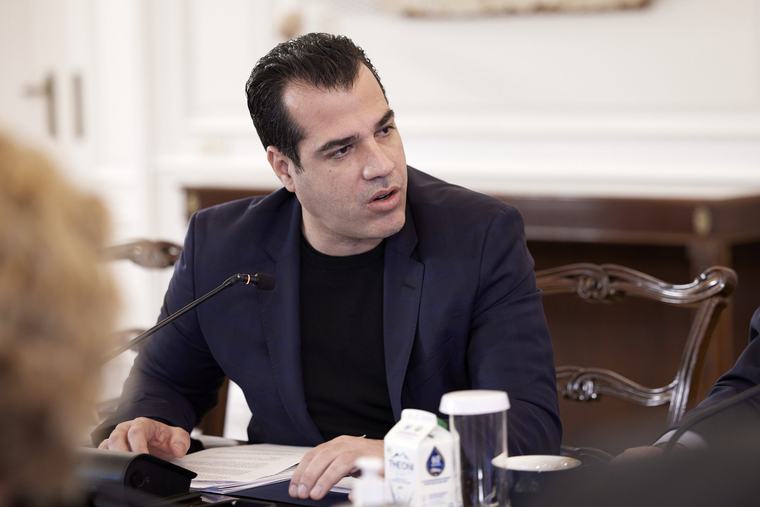 Θάνος Πλεύρης: Περίπου 20.000 λιγότερες παράνομες αφίξεις την περίοδο Αυγούστου 2025 – Ιουλίου 2026 – Το μεγάλο πρόβλημα είναι η Λιβύη