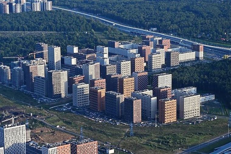 Ρωσία όπως… Ελλάδα: Οι γονείς βάζουν βαθιά το χέρι στην τσέπη για να αγοράσουν σπίτι στα παιδιά τους