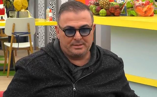 Αντώνης Ρέμος: «Το μεγαλύτερο λάθος μου ήταν η εμπλοκή μου με το ποδόσφαιρο»