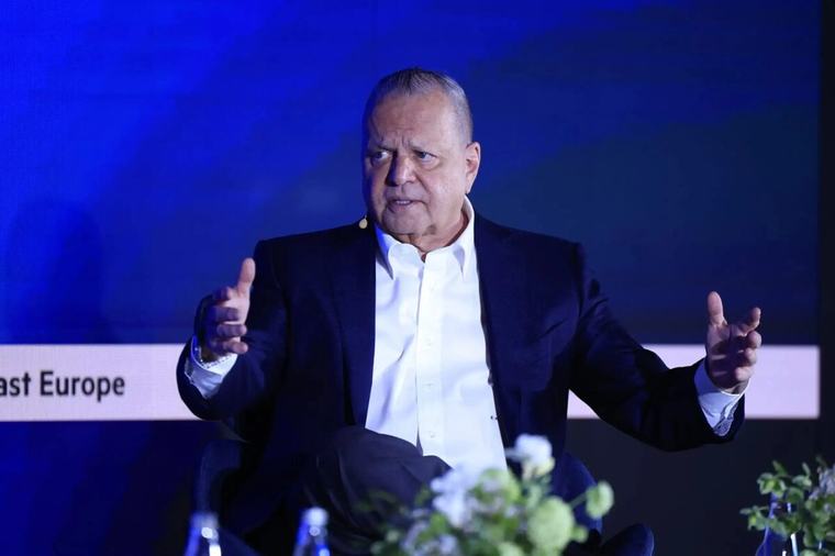 Μυτιληναίος στο Bloomberg: Η κατάσταση στην αγορά LNG γίνεται ολοένα και πιο κρίσιμη