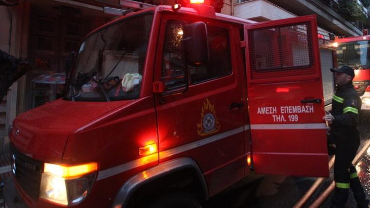 Πάτρα: Πυρκαγιά σε χώρο εργοστασίου οινοποιίας – Μεγάλη κινητοποίηση της Πυροσβεστικής