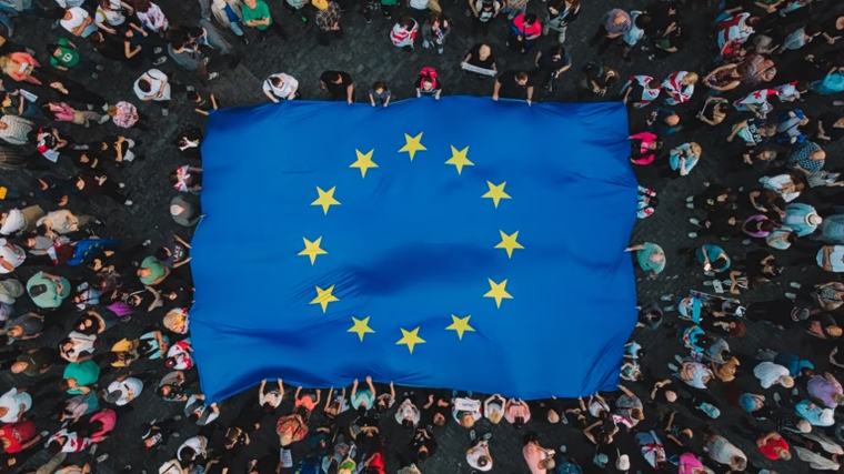 Η ΕΕ ανοίγει την πόρτα: Πολλές χώρες θέλουν να μπουν, αλλά όχι οι πιο πλούσιες