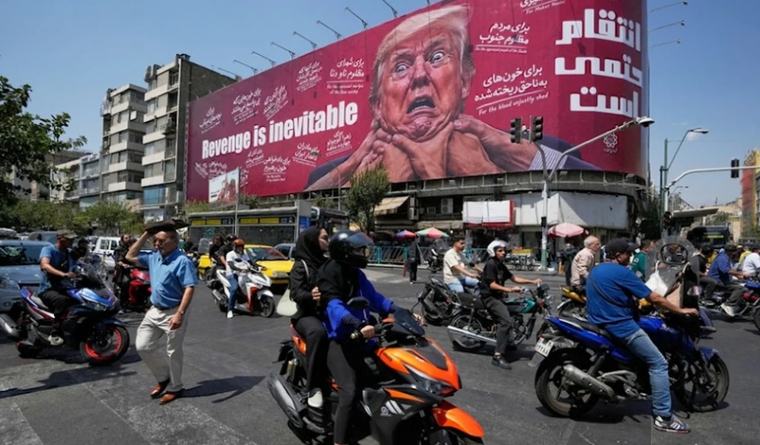 Economist: Αποδοχή στρατιωτικής ήττας από τις ΗΠΑ ο οικονομικός αποκλεισμός του Ιράν – Δεν θα λυγίσει, είναι με το όπλο παρά πόδας