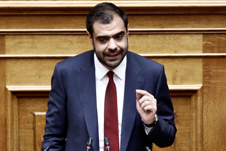 Μαρινάκης: Τα λεφτά πρώτα βρίσκονται και μετά δίνονται – Η κυβέρνηση δεν πρόκειται να υιοθετήσει μια ατζέντα που μιλά για περισσότερα από δύο φύλα