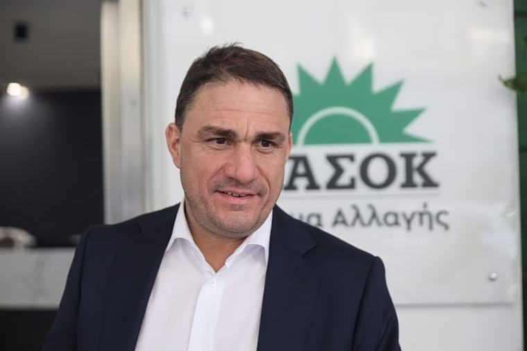 Τσουκαλάς για Μητσοτάκη: Οι πολίτες του αφιερώνουν το τραγούδι «τα ψεύτικα τα λόγια τα μεγάλα»